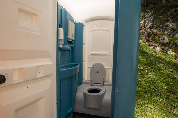 Best Temporary restroom rental  in Dalton, OH